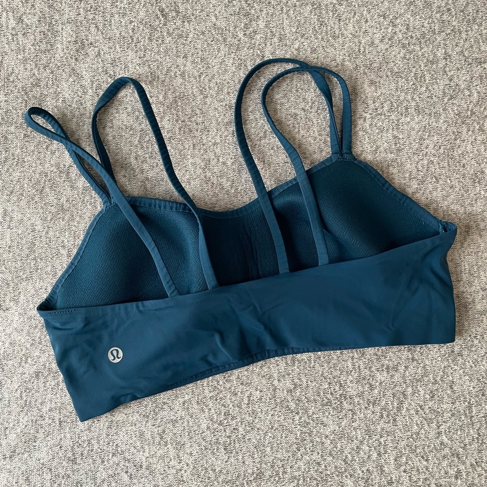 Lululemon Like a Cloud bra